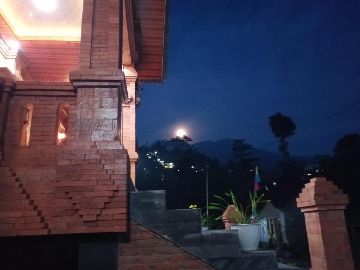 Villa Pringgitan Tawangmangu Exteriér fotografie